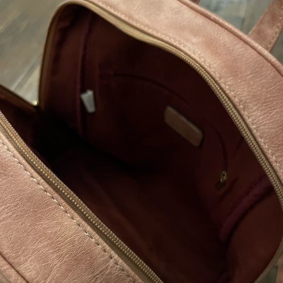 Distressed backpack purse - Picture 2 of 2